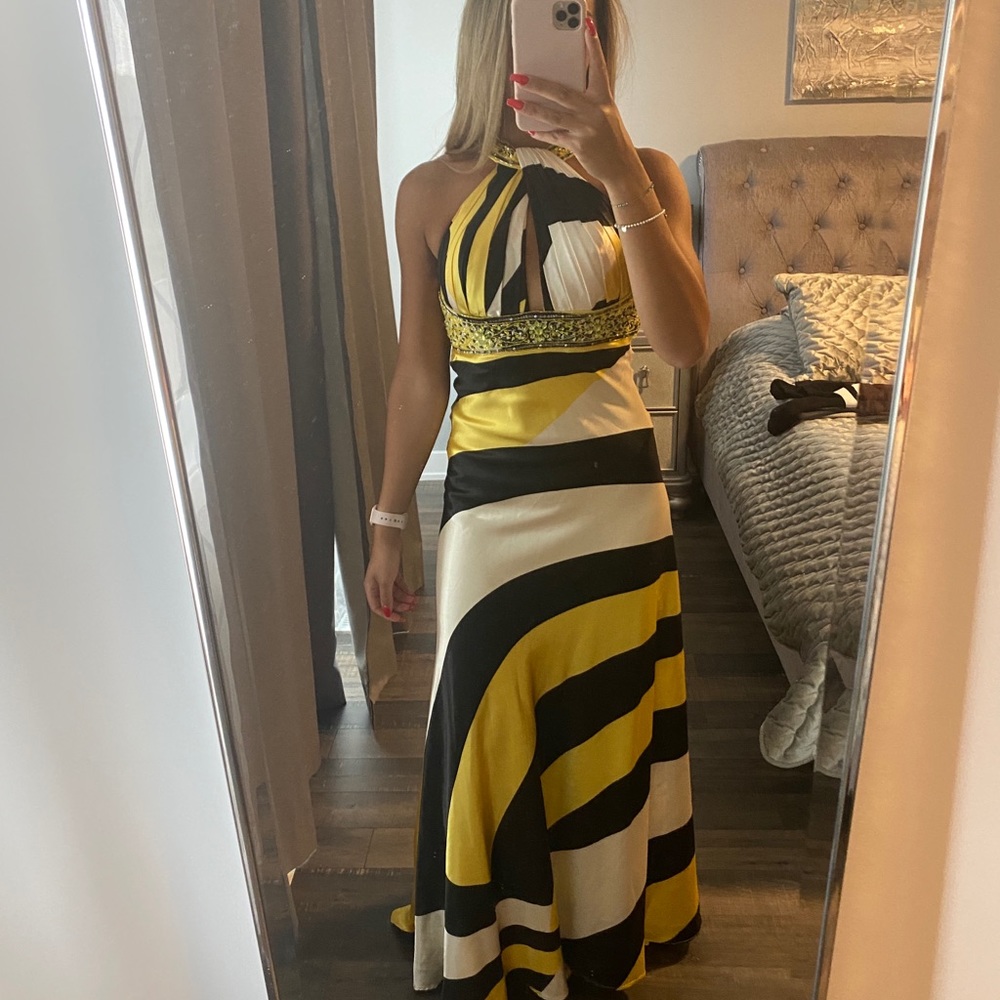 Beautiful black and yellow special occasion dress.